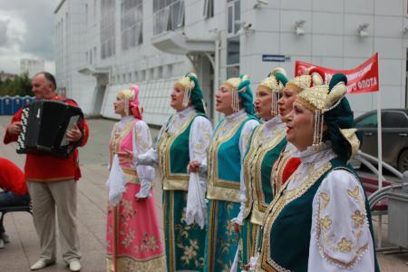 Тюменская область. Коммунисты организовали митинг, посвященный Дню Военно-Морского Флота