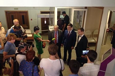Татарстан, Казань. Суд объявил перерыв на обед. Аргументов, подтверждающих вину депутатов - нет!