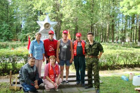 Ленинградская область. Коммунисты организовали субботник в городе Сланцы