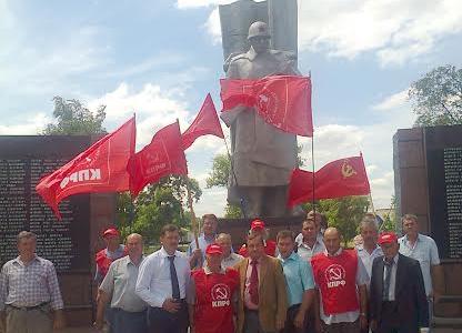Воронежская область. Депутаты-коммунисты посетили поселок Кантемировка