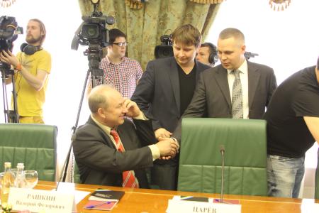 В.Ф.Рашкин принял участие в заседании Комитета по оказанию помощи жителям Юго-Востока