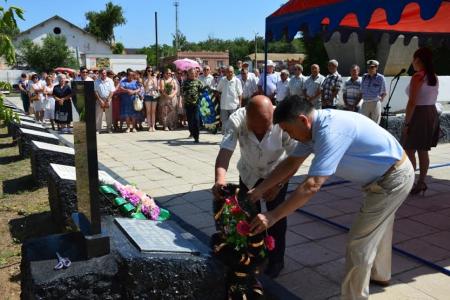 Благодаря помощи Калмыцкого рескома КПРФ в Лагани открыли мемориал ликвидаторам Чернобыльской аварии