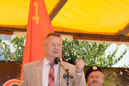 Псковская область. Кандидат в губернаторы от КПРФ А.А. Рогов поздравил псковичей с 70-летием освобождения от немецко-фашистской оккупации