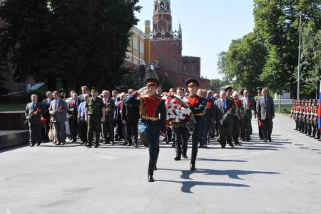 К 70-летию освобождения Белоруссии! Г.А. Зюганов возложил цветы к Могиле неизвестного солдата у Кремлевской стены
