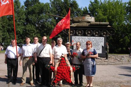 Коммунисты отпраздновали день освобождения города Пскова от немецко-фашистских захватчиков  