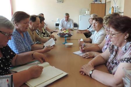 Кандидат на должность губернатора Ивановской области Николай Зимин провёл встречу с членами Совета ветеранов завода «Автокран»