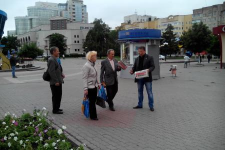 «Своих в беде не бросаем!». КПРФ и "Русский Лад" в Белгороде организовали пункты сбора гуманитарной помощи для Юго-Востока Украины
