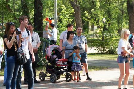 Комсомольцы и коммунисты Зауралья отпраздновали День молодежи 