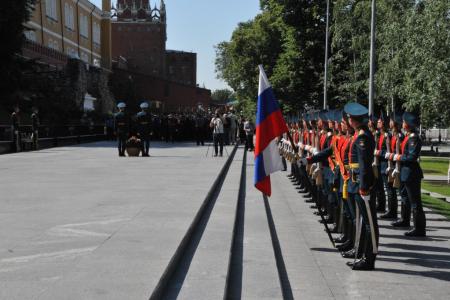 К 70-летию освобождения Белоруссии! Г.А. Зюганов возложил цветы к Могиле неизвестного солдата у Кремлевской стены