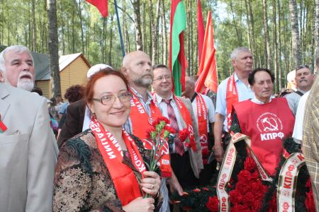 Дорогами партизанской славы. Кандидат в губернаторы Псковской области Александр Рогов посетил Курган дружбы