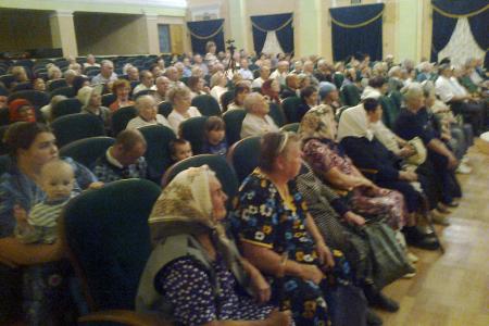 «Власть не корона, а ответственность!». Отчет воронежских депутатов-коммунистов перед избирателями