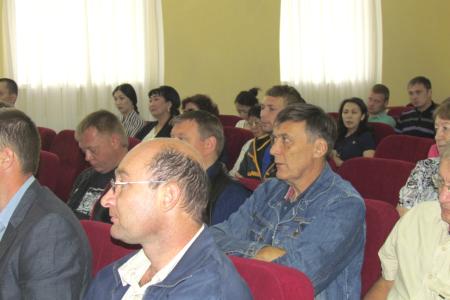 Якутск. Кандидат на пост главы Якутии от КПРФ Виктор Губарев встретился с работниками «Водоканала»