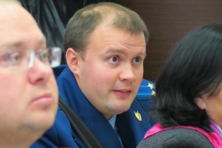 На фоне коррупционных скандалов власти Мурманска устроили информацмонную травлю КПРФ