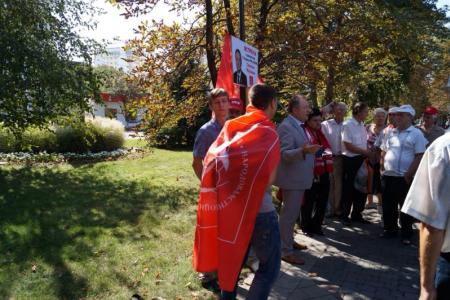 В Краснодарском крае коммунисты организовали митинги и пикеты в рамках Всероссийской акции 
