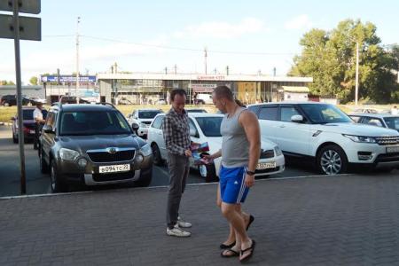 Алтайский край. Барнаульские коммунисты проводят серию пикетов в поддержку кандидата от КПРФ на должность губернатора региона Сергея Юрченко