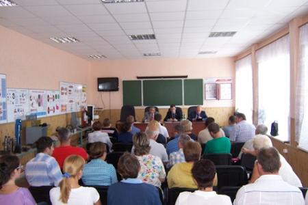 Татарстан. Встреча депутатов с трудовым коллективом вагонного депо станции Юдино