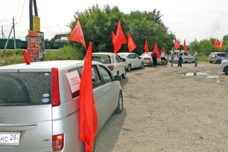 Амурская область. В Благовещенске продолжилась серия автопробегов, посвященных городскому бездорожью