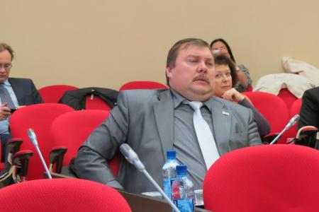 На фоне коррупционных скандалов власти Мурманска устроили информацмонную травлю КПРФ