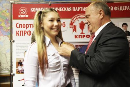 "Железная девочка" и комсомолка Марьяна Наумова посетит с "визитом мира" Дамаск 