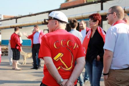 «От КПРФ - сражающемуся Донбассу!». В.И. Кашин проводил в путь очередную колонну с 100 тоннами гуманитарного груза 