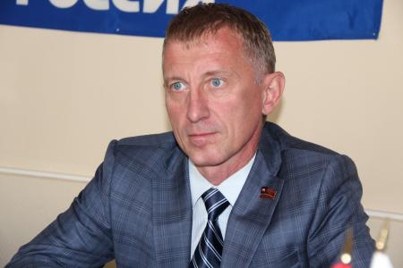 Челябинская область. Кандидат в губернаторы от КПРФ Константин Нациевский: "Многодетным семьям нужна государственная поддержка!"