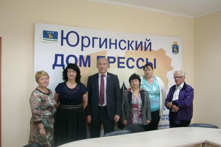 Дальние районы Тюменской области - предмет особого внимания депутата-коммуниста Вячеслава Тетекина