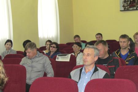 Якутск. Кандидат на пост главы Якутии от КПРФ Виктор Губарев встретился с работниками «Водоканала»