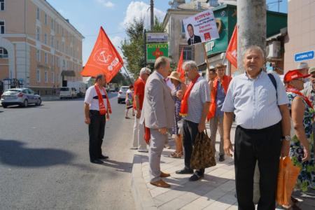 В Краснодарском крае коммунисты организовали митинги и пикеты в рамках Всероссийской акции 