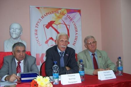 "Мы уверены: избиратель в Татарстане опытный, и каждой партии воздадут по заслугам!". Пресс-конференция в Татарстанском рескоме КПРФ
