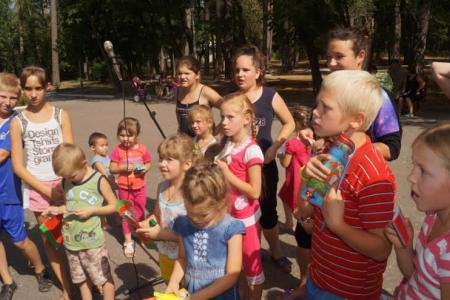Коммунисты Пензы провели праздник для детей беженцев с Украины