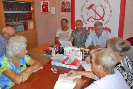 Ивановская область. Кандидат на должность губернатора Николай Зимин провёл рабочую встречу с коммунистами Шуи