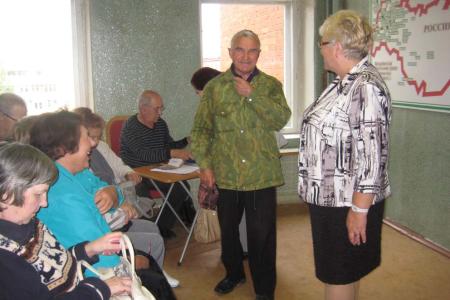 Ленинградская область. Депутат-коммунист Р.А. Илларионовна провела встречу с жителями Волховского района