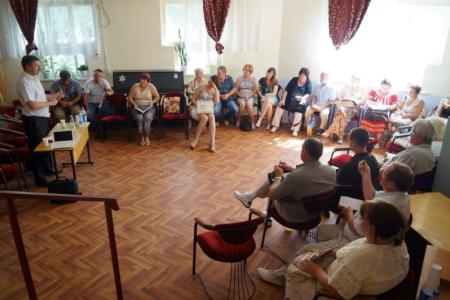 В Краснодаре начала свою работу «Народная приемная». Депутаты-коммунисты С.П.Обухов и С.К. Лузинов провели семинар для представителей ТСЖ по проблемам ЖКХ