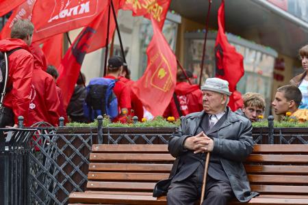 Свердловские комсомольцы приняли участие в марше «Антикапитализм-2014»