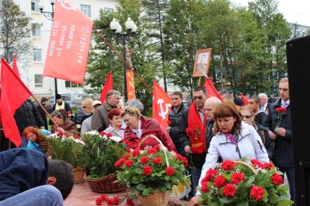 Магаданская область. Коммунисты приняли участие в митинге в честь окончания Второй мировой войны