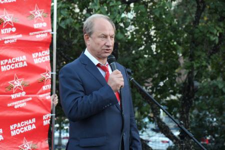 Москва. Митинг коммунистов, посвященный победе кандидатов-коммунистов на выборах 14 сентября