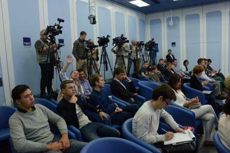«На выборах мы боремся против союза оффшорной олигархии, криминального чиновничества и либеральных фанатиков»