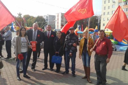 Белгородские комсомольцы совершили автопробег по местам ратной славы своих предков