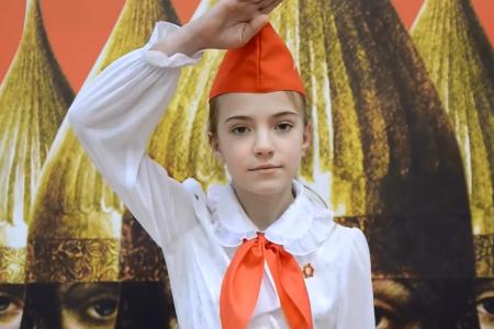 "Нам Сталин отец, нам Родина мать". Видеоклип русского барда Александра Харчикова 