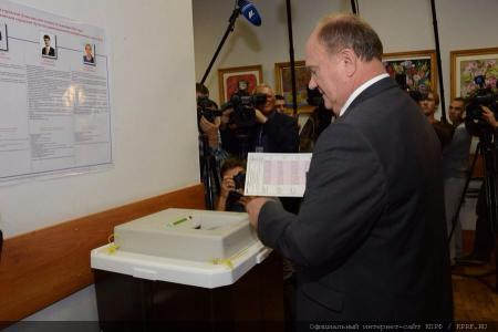 Г.А.Зюганов: "Мы должны проголосовать за тех, кто чувствует боль народа!"