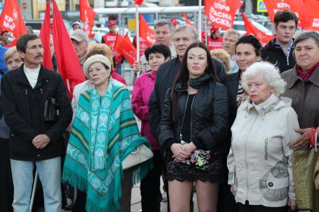 Москва. Митинг коммунистов, посвященный победе кандидатов-коммунистов на выборах 14 сентября