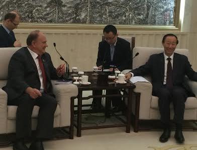 В Пекине подписан Меморандум о сотрудничестве между КПРФ и КПК