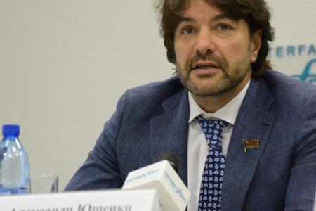 Защитим русский мир! В Москве состоялась пресс-конференция депутатов-коммунистов