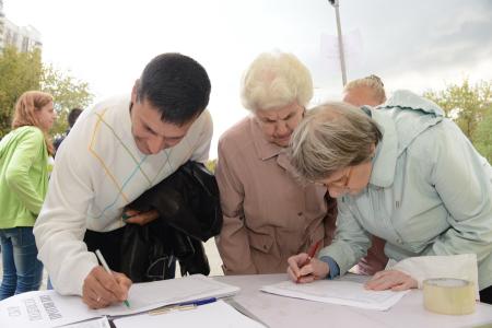 Г. А. Зюганов принял участие в митинге в столичном районе Выхино-Жулебино против строительства транспортно-пересадочного узла