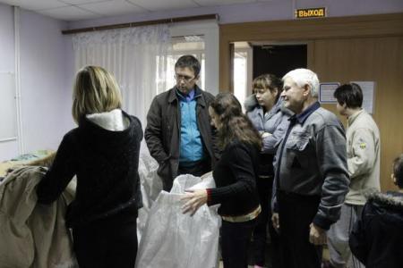 Ярославские коммунисты доставили помощь беженцам из Донецкой и Луганской областей