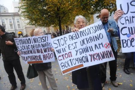 В Милане прошла акция протеста против империалистической агресии на Украине