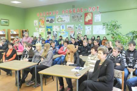 Рязанские комсомольцы рассказали студентам Шацкого техникума об истории Комсомола