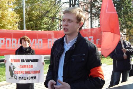 Барнаульские коммунисты провели акцию, посвященную 21-й годовщине трагических событий осени 1993 года