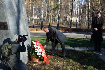 Г.А. Зюганов: «Я горжусь своей молодостью». В Москве прошло возложение цветов к памятнику первым комсомольцам