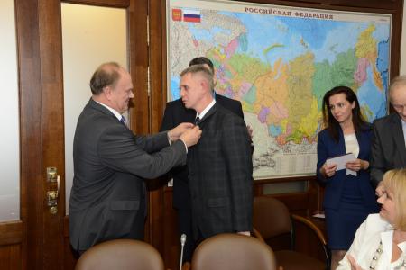 «России верные сыны». Г.А. Зюганов принял участие в открытии выставки художника И.В. Башмакова